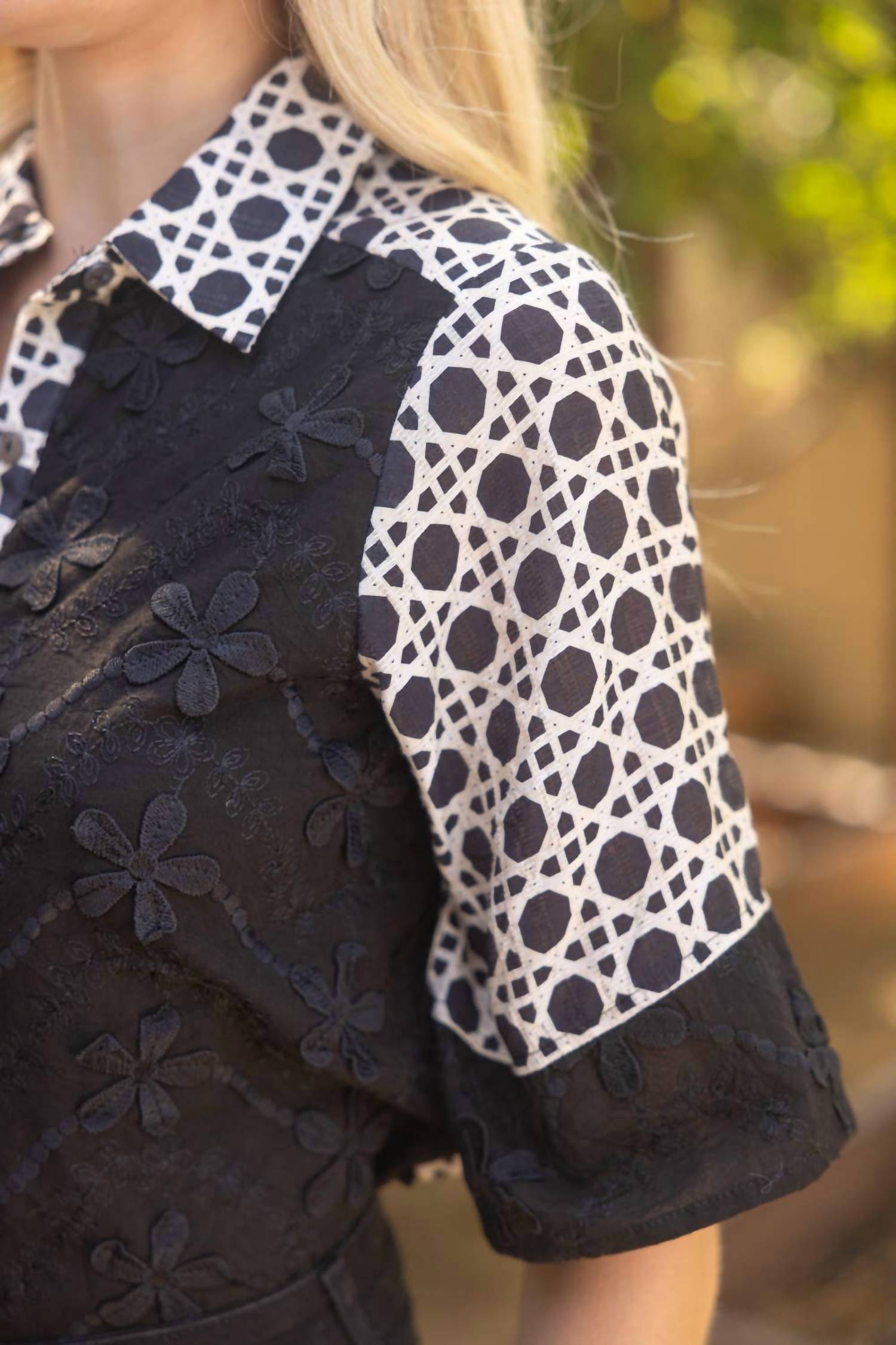 Voy - Ginny Floral Textured Button-Up Top