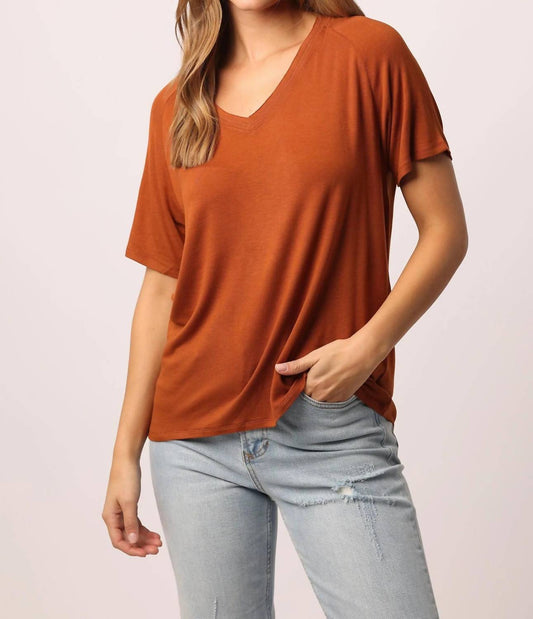 TAYLOR RAGLAN SLEEVE TOP