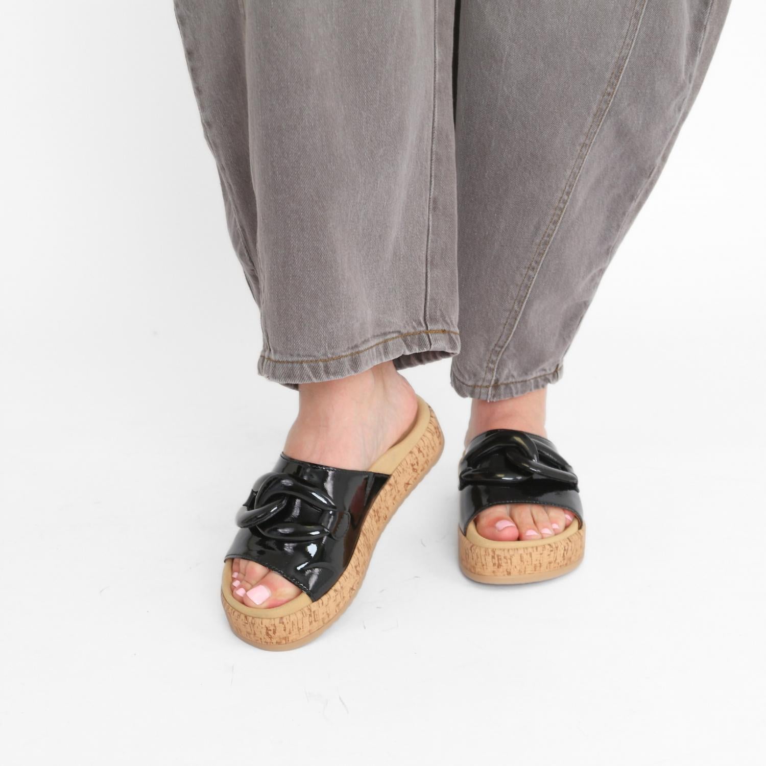 Gabor - Women's Luxe Link Slide