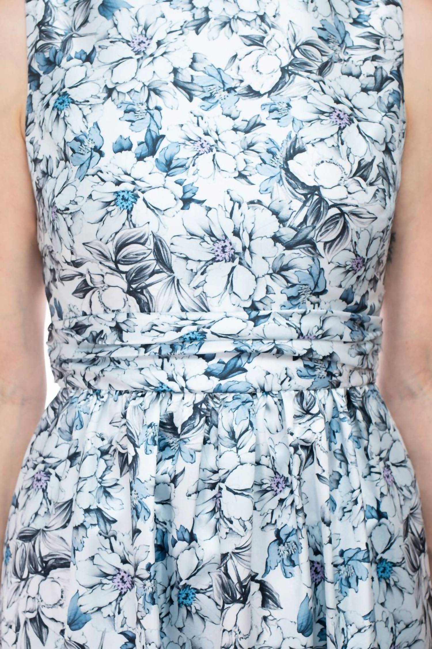 Badgley Mischka - Bateau Neckline Floral Print Jacquard Dress