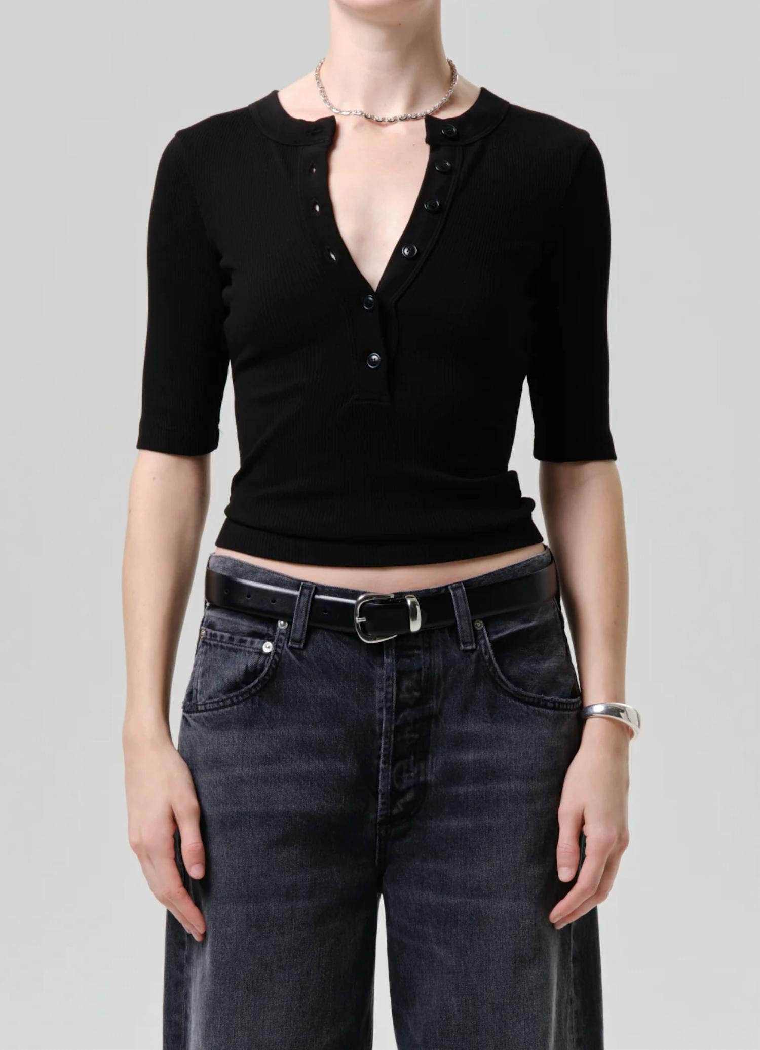 Citizens of Humanity Nali Short Sleeve Henley Top in black - women's t-shirt
