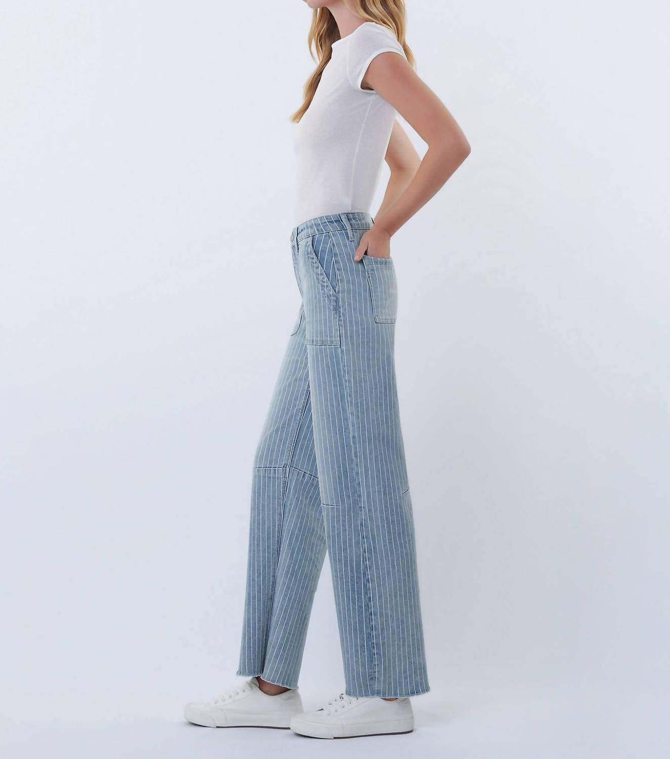 Vervet By Flying Monkey - High Rise Raw Hem Crop Barrel Jeans