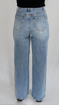Vibrant M.I.U - Star Studded Wide-Leg Jeans