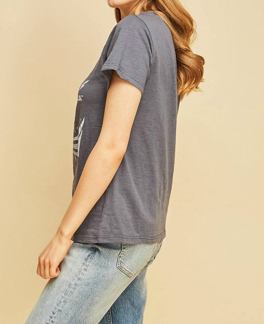 Entro - Lace Up Graphic Tee