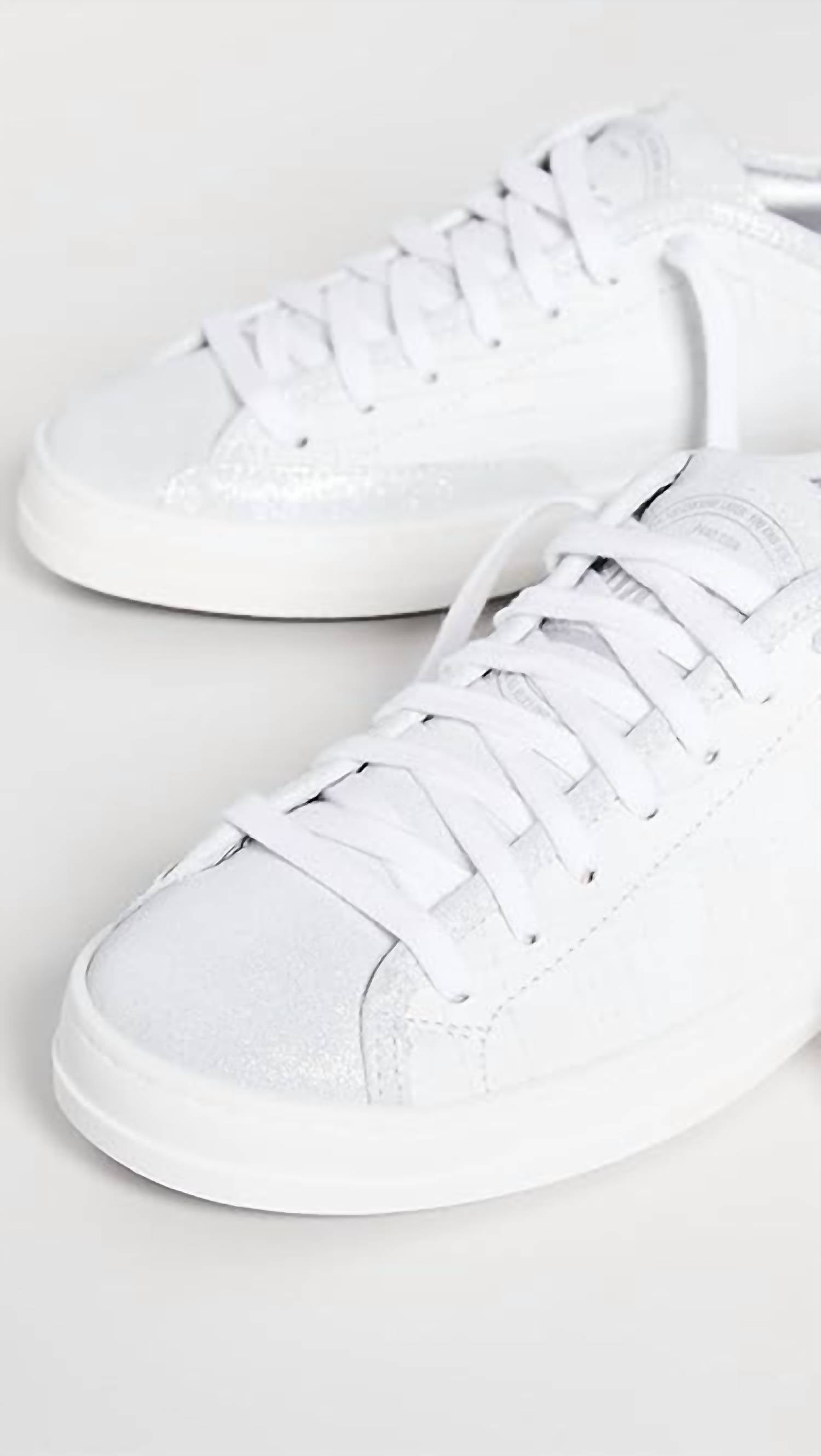 P448 - Women's Johnny Sneaker