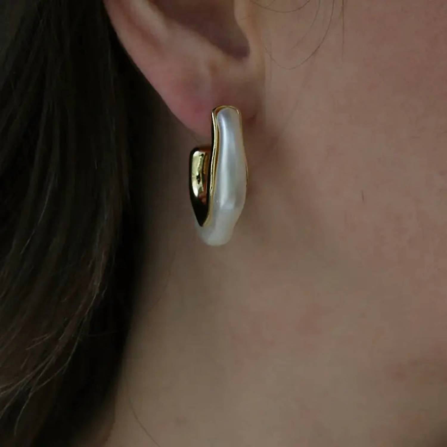 Inspire Designs - Fresh Water Pearl