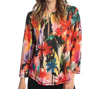 Jess & Jane Poppy Round Neck Top in pattern - women's blouse