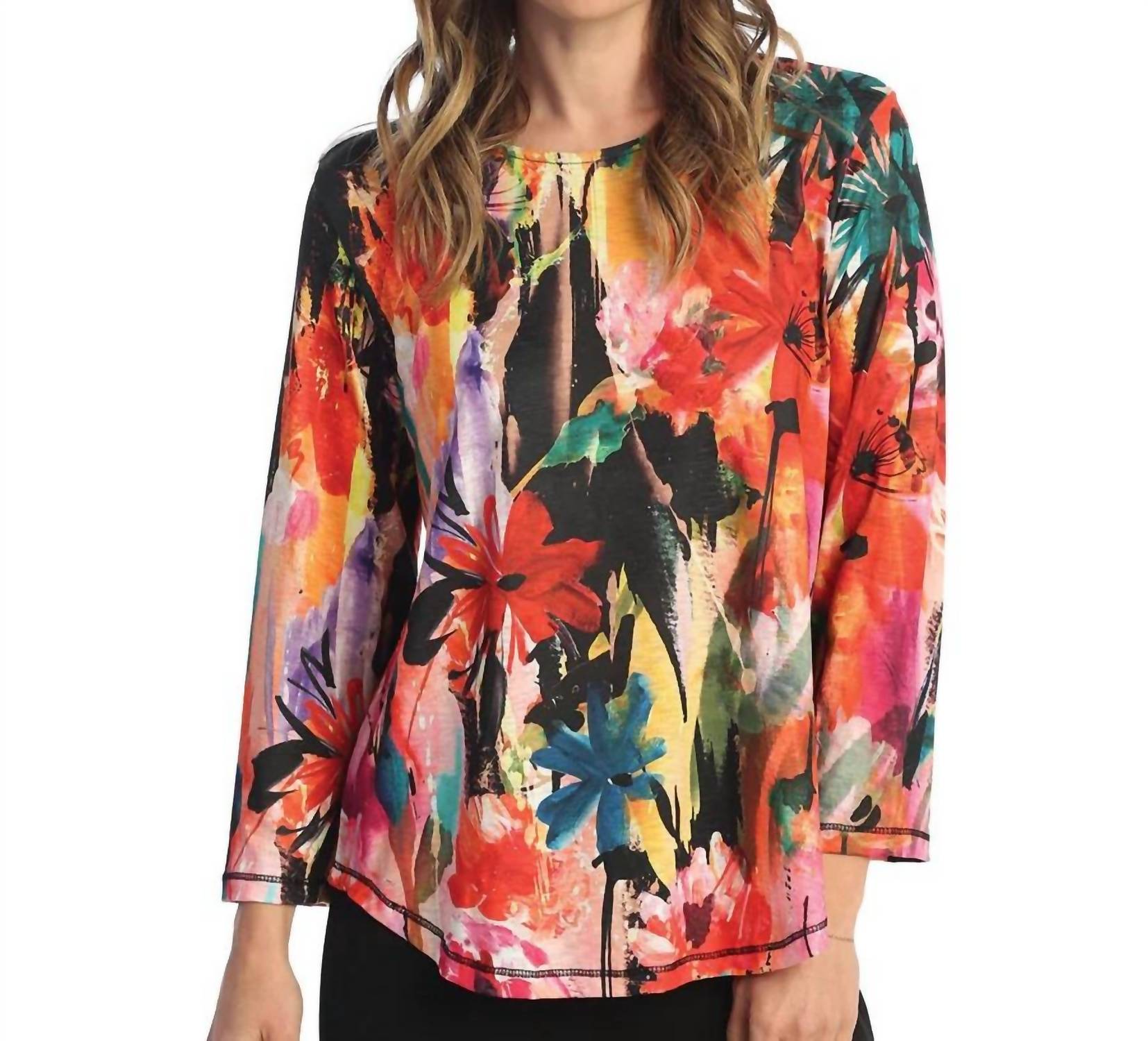 Jess & Jane Poppy Round Neck Top in pattern - women's blouse