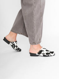 INTENTIONALLY BLANK Women's Touch Backless Mule in black moo - women's shoe - view 6