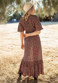 Lovestitch - Vintage Floral Print Flutter Sleeve Maxi Dress