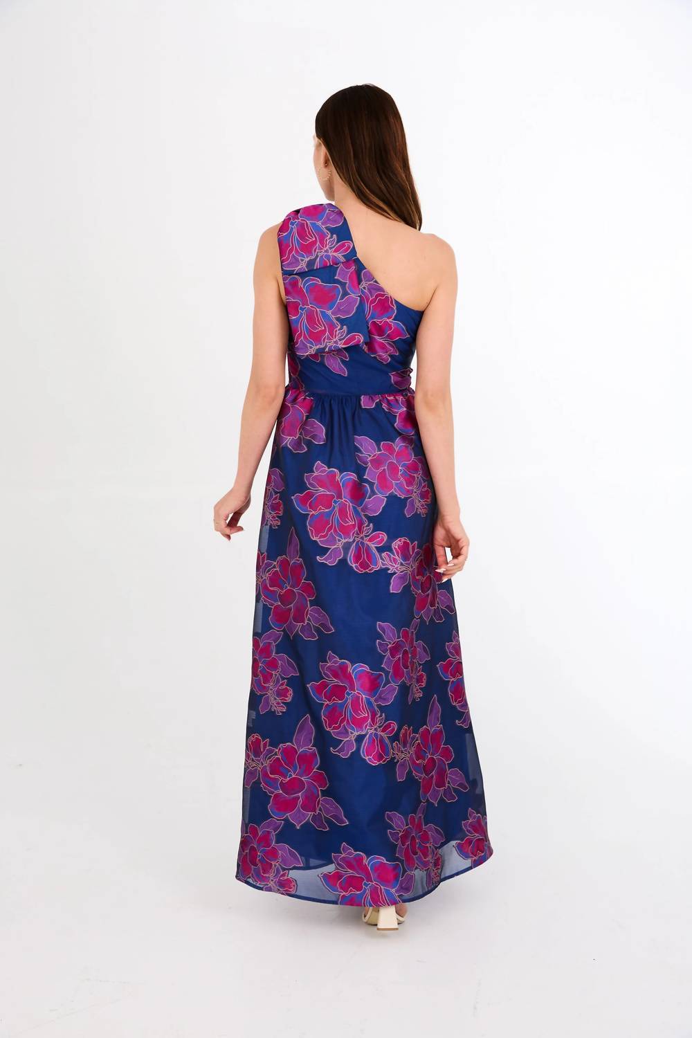 Abbey Glass - Caroline Gown