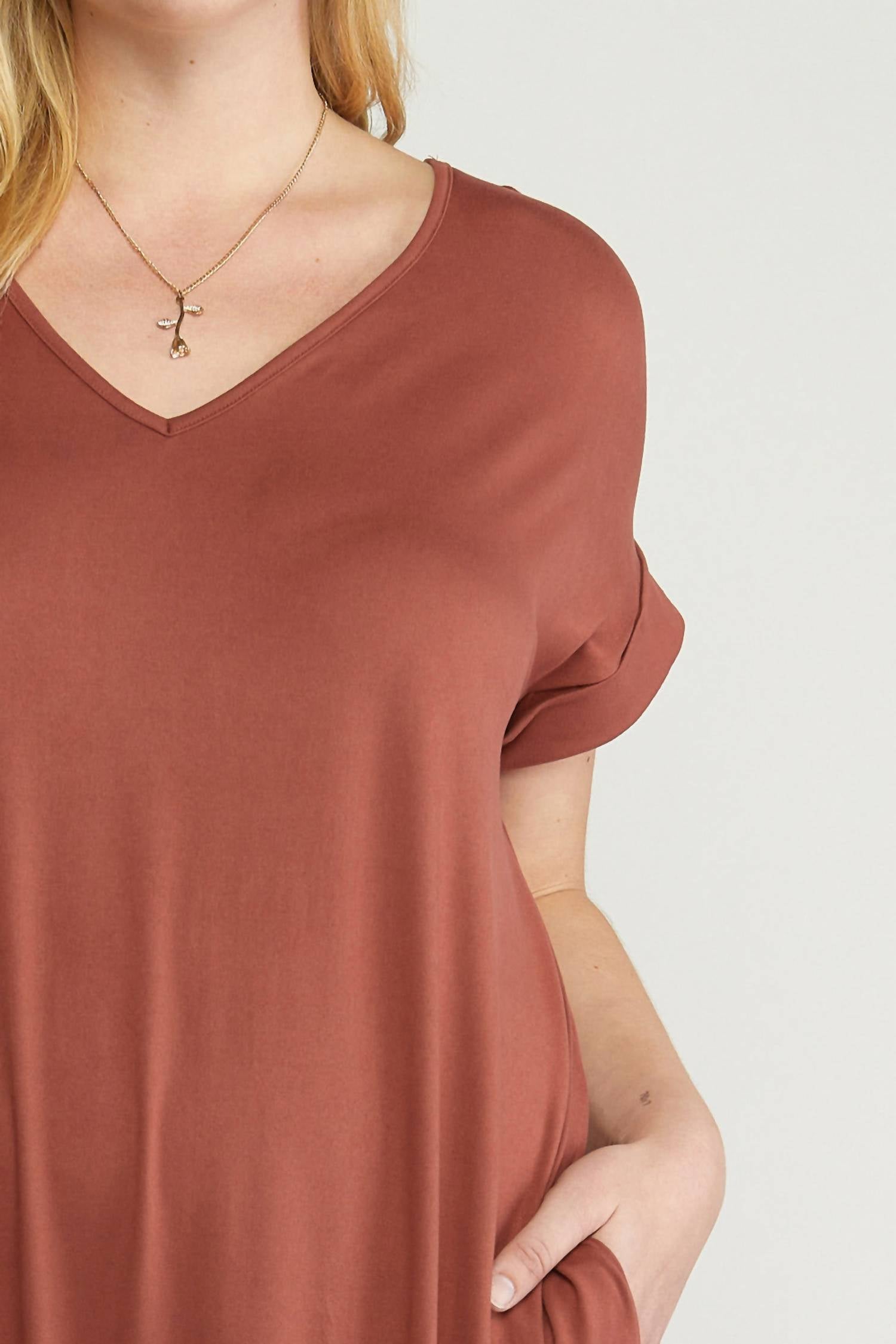Entro - Jersey Knit V Neckline Maxi Dress With Pockets