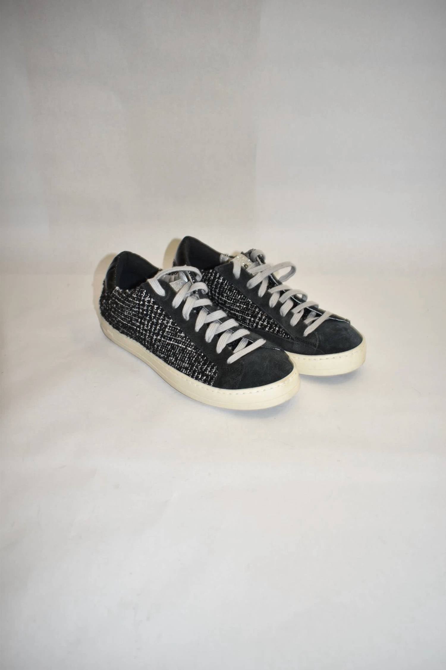 P448 - Women's John-w Sneaker