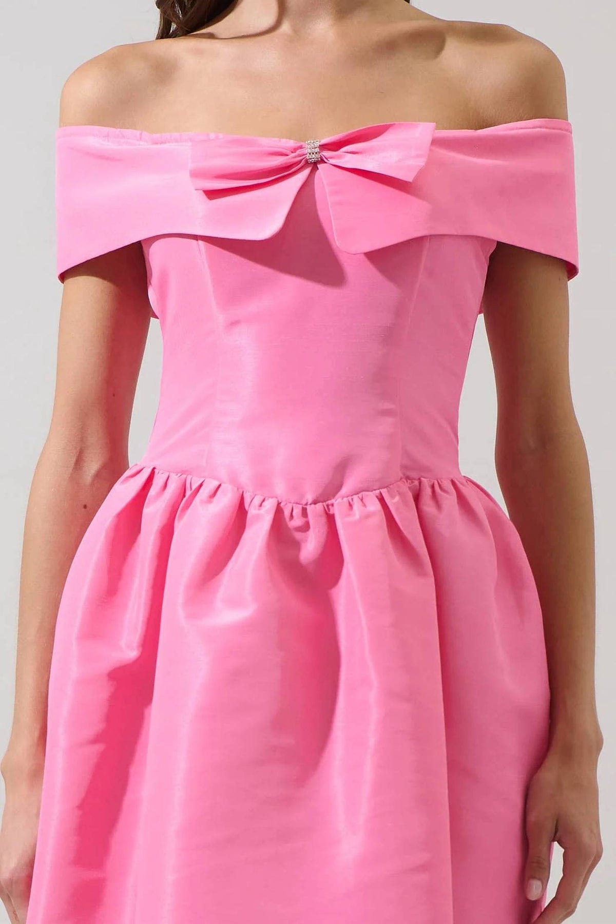 Sugarlips - Medelyn Off the Shoulder Mini Dress