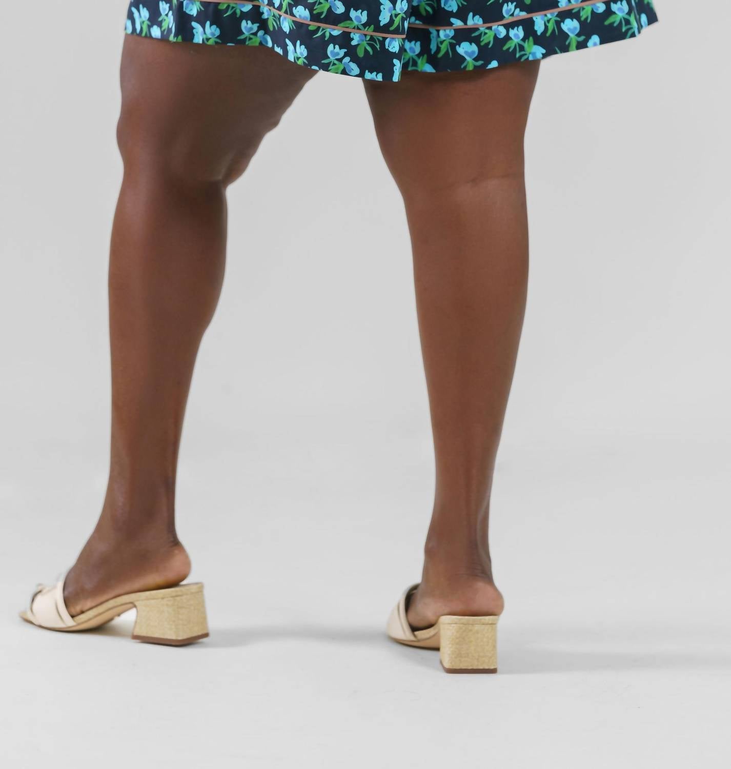 De Loreta - Estefania Floral Pullover Short - Plus
