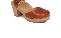 Aetrex - Women's Finley Clog Sandals
