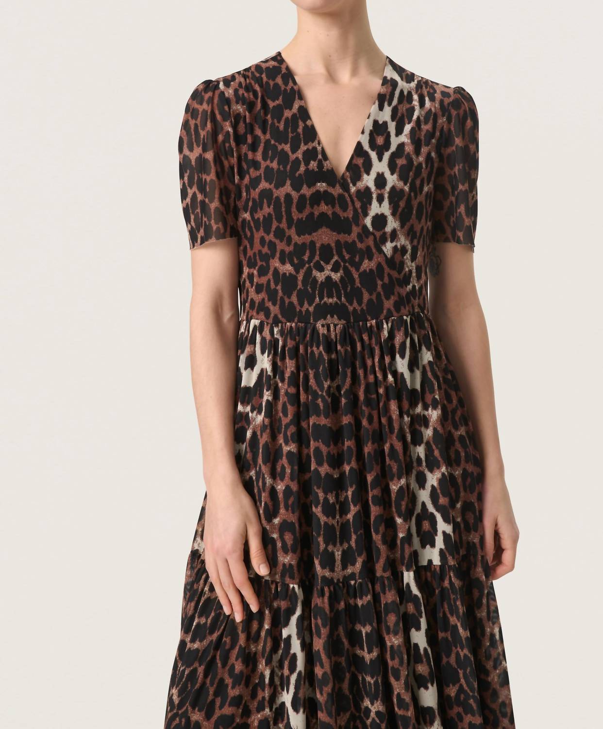 Soaked In Luxury - Slaldora Short Sleeve V-neck Wrap Midi Dress
