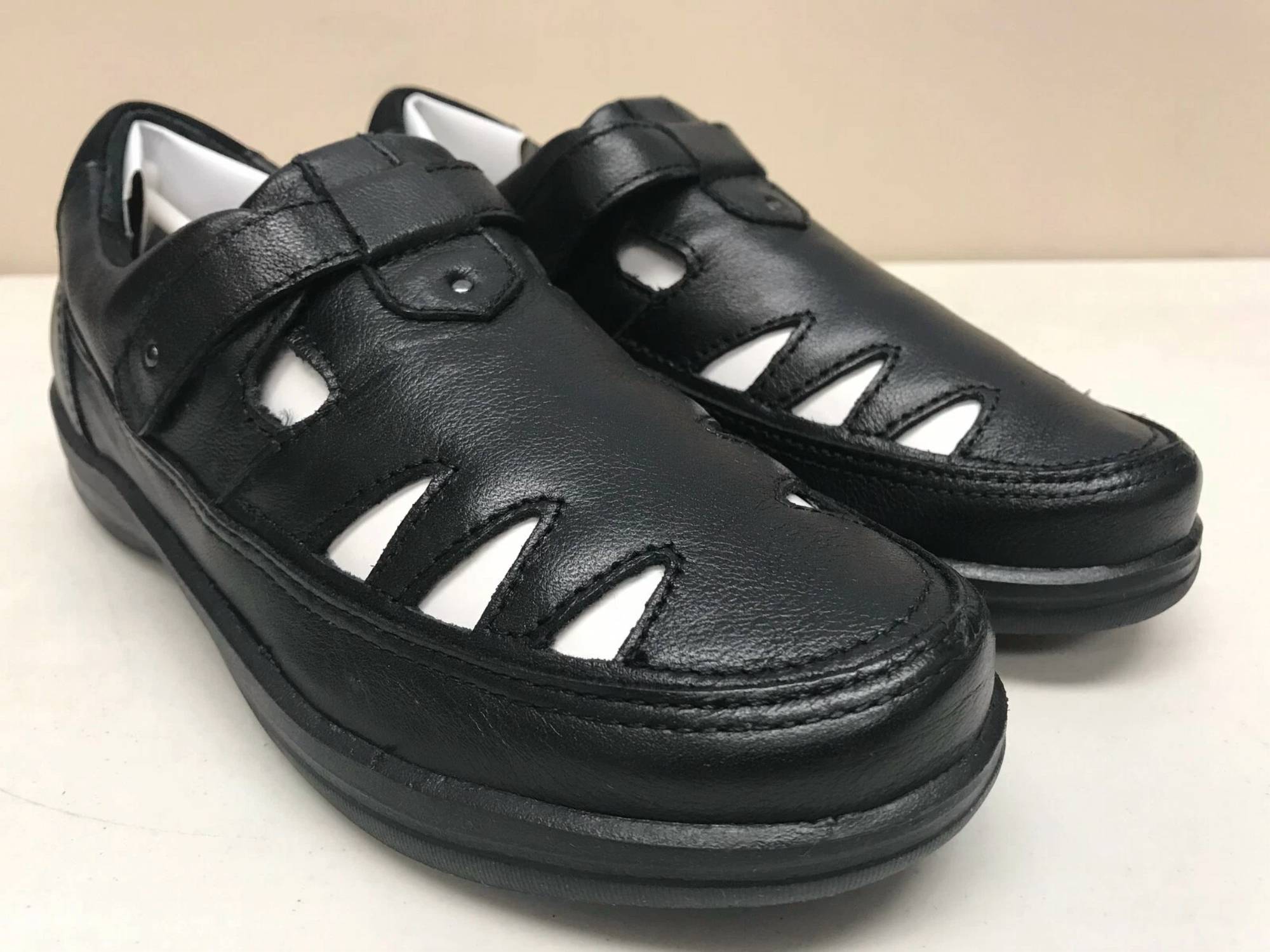 Apex - Women's T-strap Fisherman Shoe