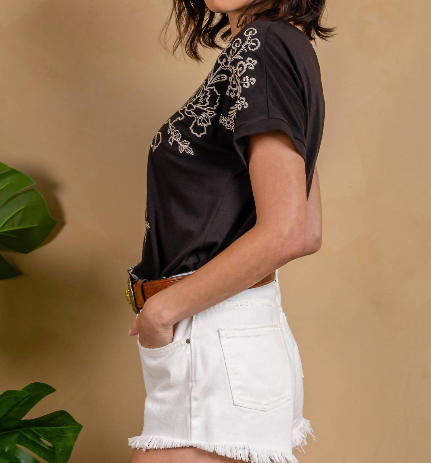 Paparazzi - Jersey Knit Embroidered Roll-Cuff Tee
