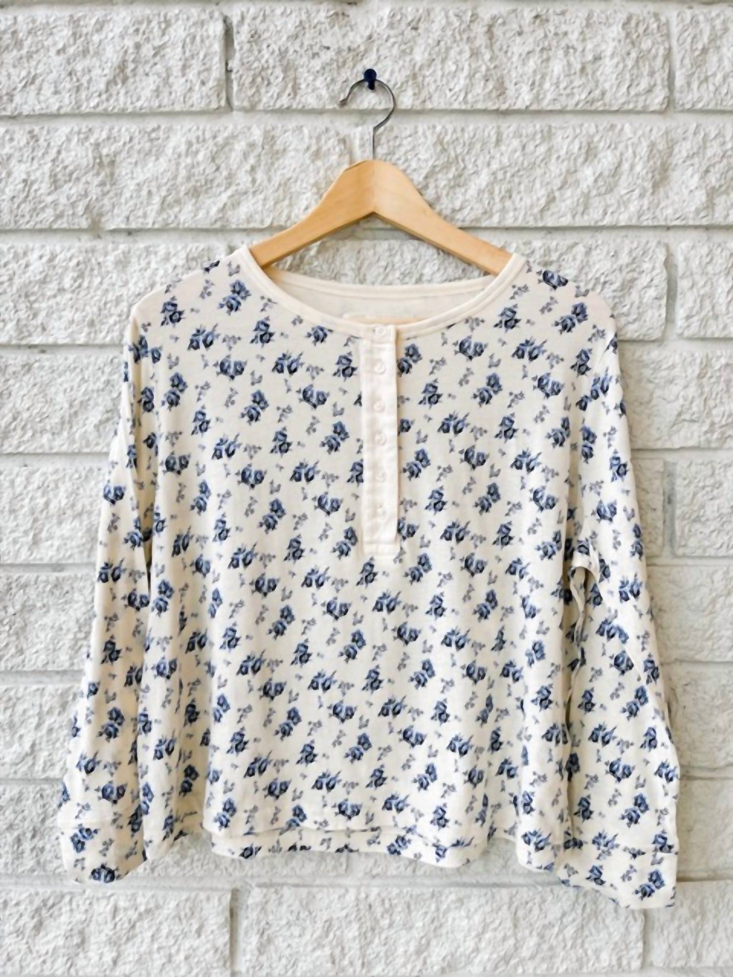 The Great. - Crop Sleep Henley Tee