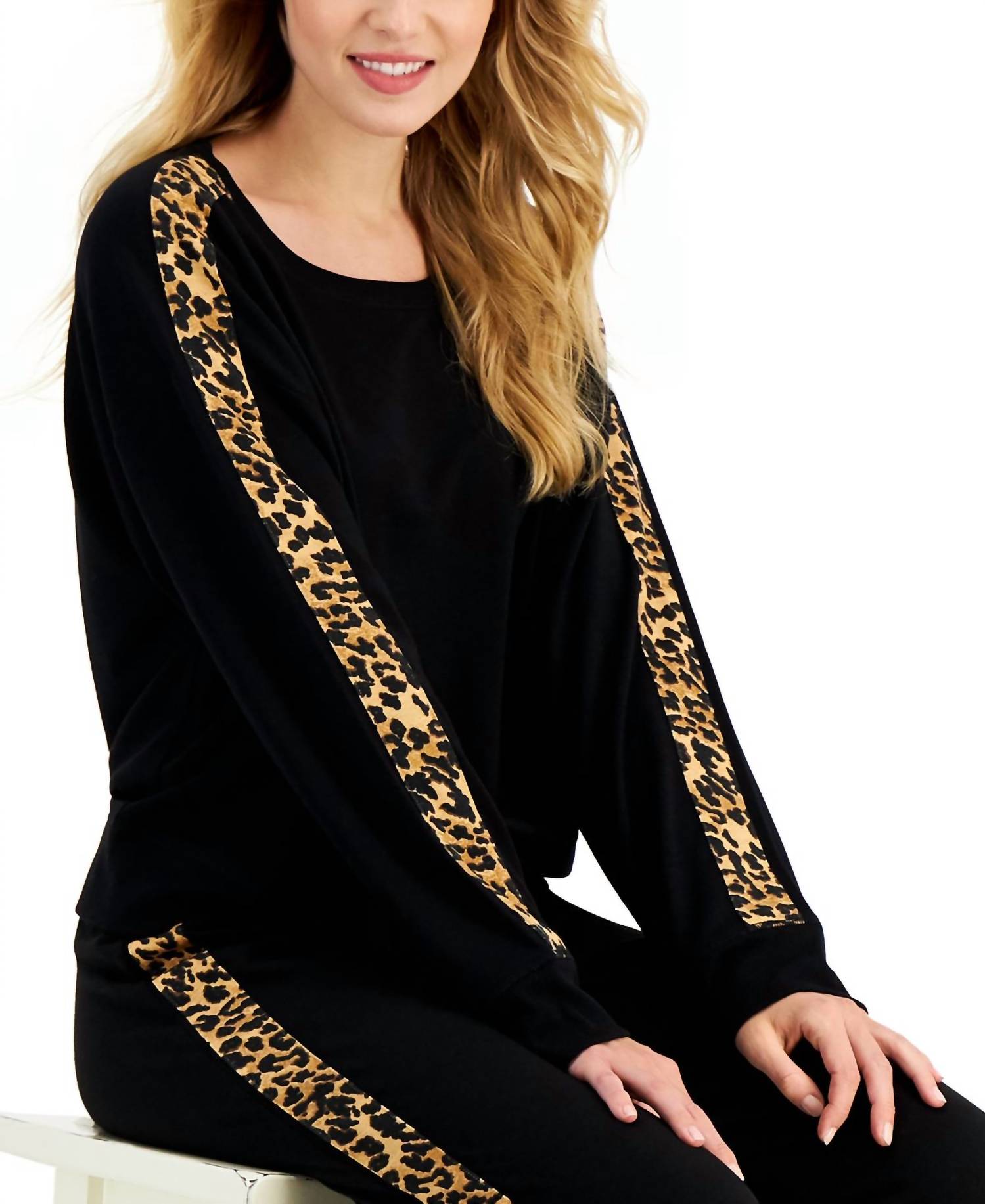 Jenni By Jennifer Moore - On Repeat Sleep Top