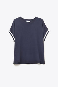 Q2 - Relaxed Sweater With Contrast