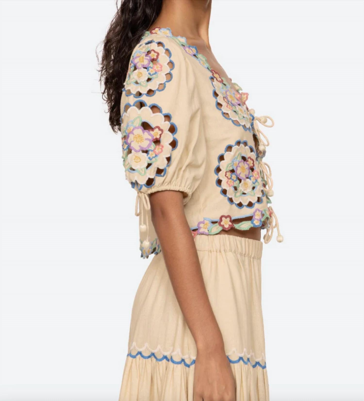 SEA Melinda Crop Top in ecru - women's shirt - detail view