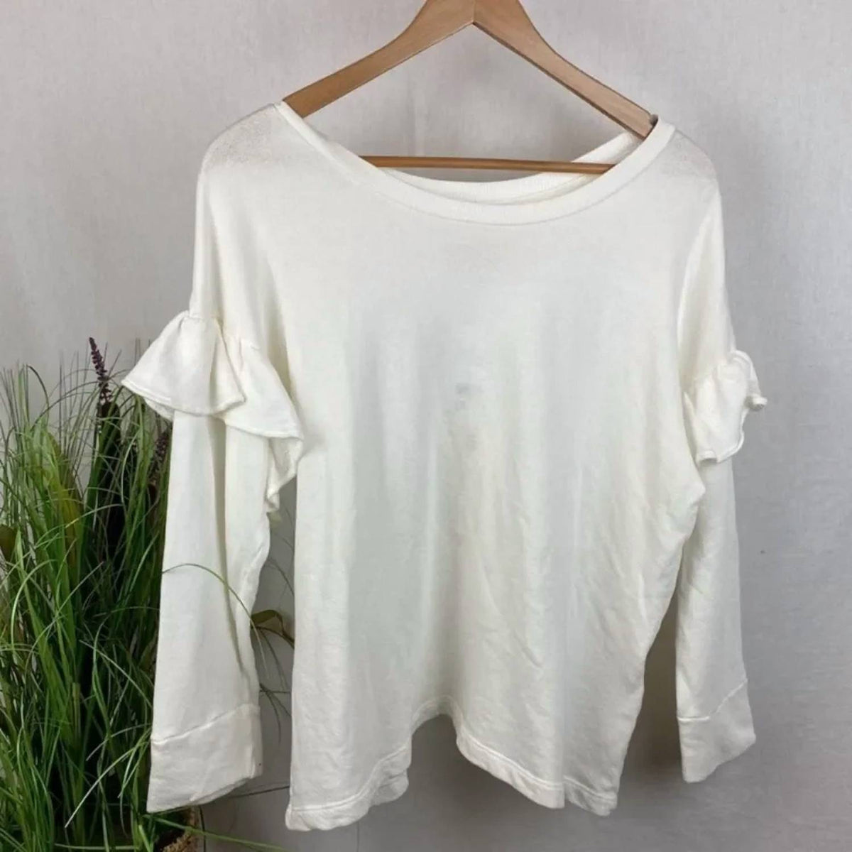 Current/Elliott - Ruffle Shoulder Long Sleeve Sweatshirt