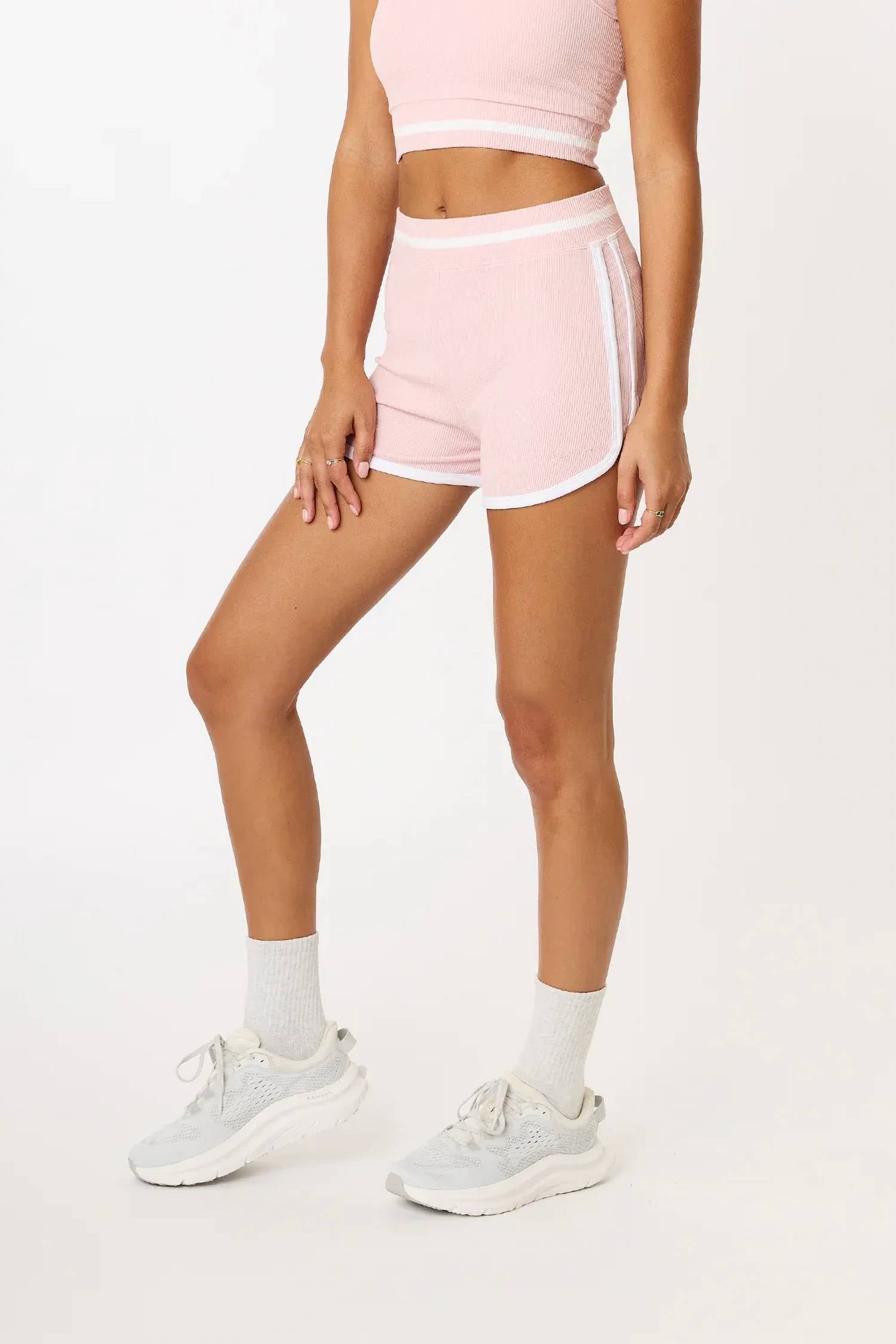 Cream Yoga - Bea Dolphin Short