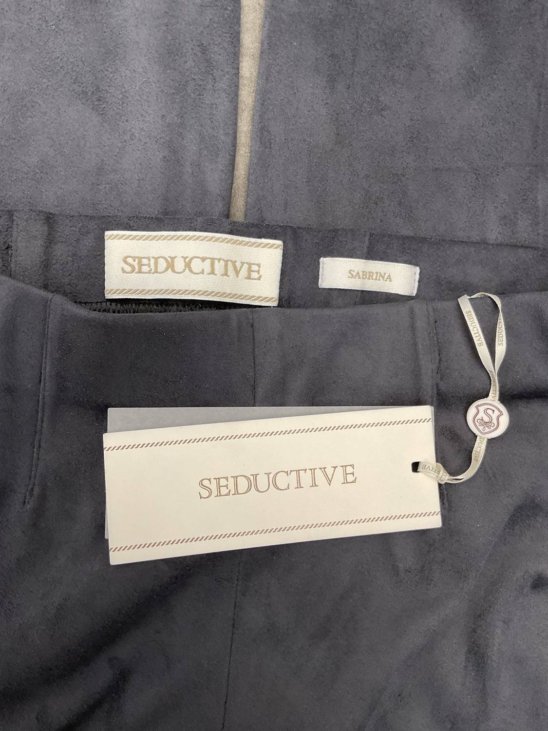 Seductive - NAVY TAPERED SABRINA VELOUR PANT