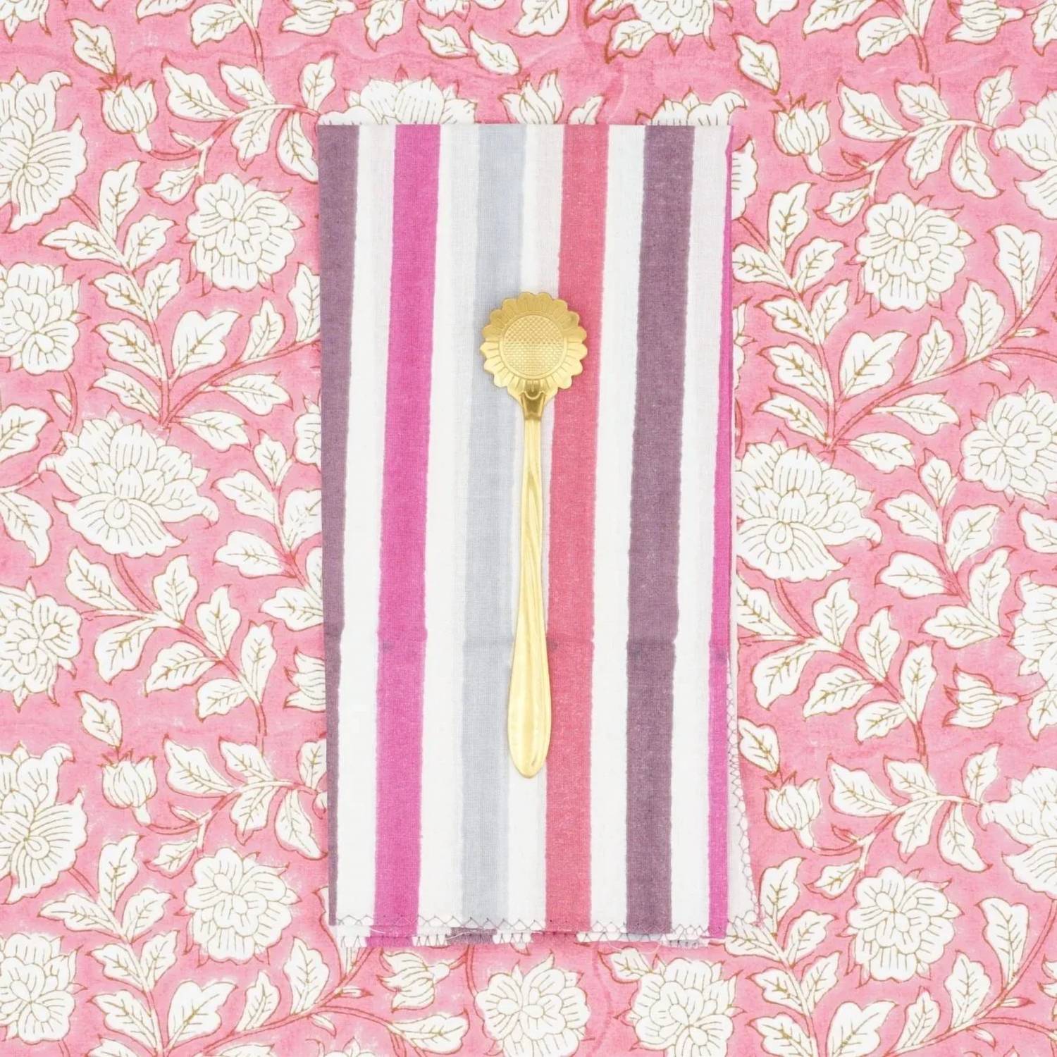 Suzette A Table - Axel Table Napkins