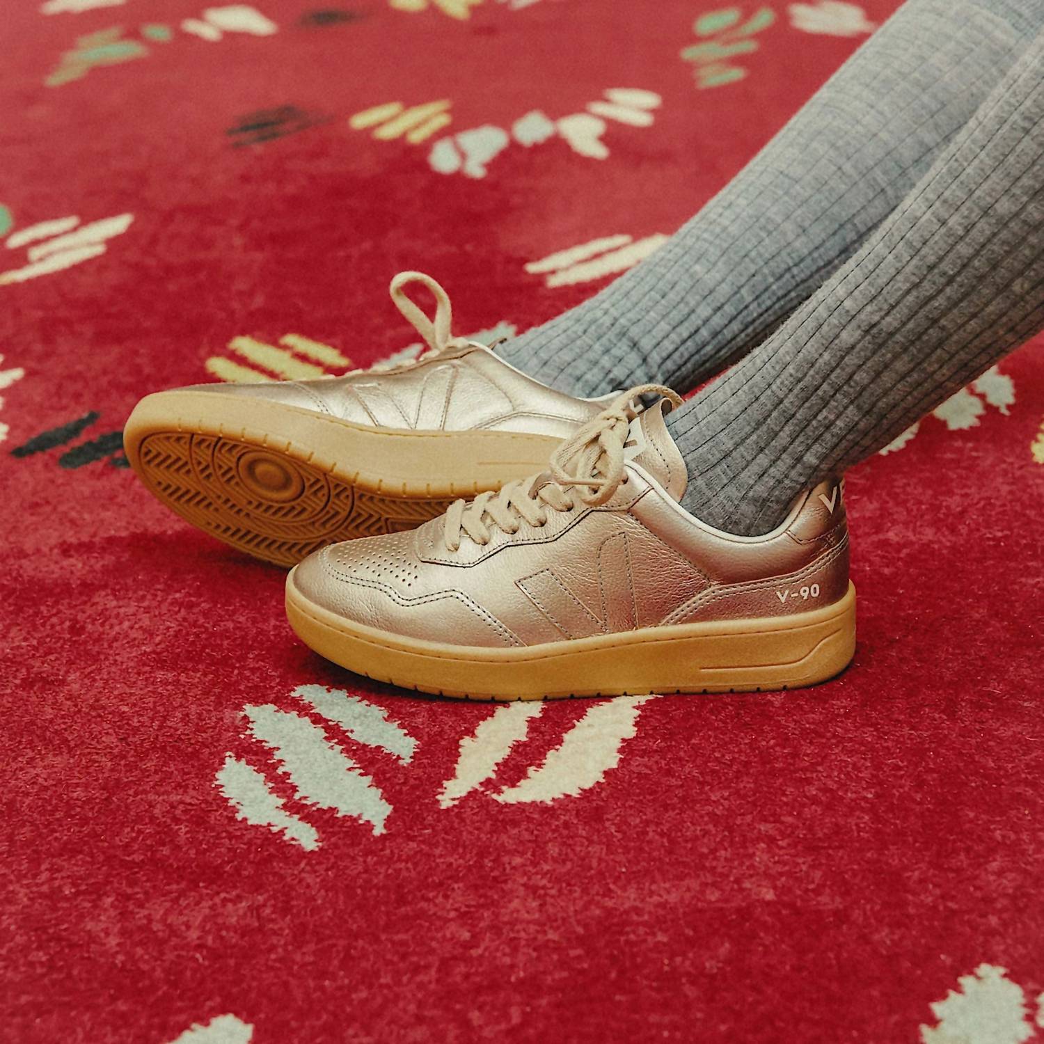 Veja - Women's V-90 O.t. Leather Sneakers