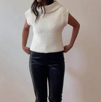 Et Clet - Sleeveless Knit Turtleneck Top