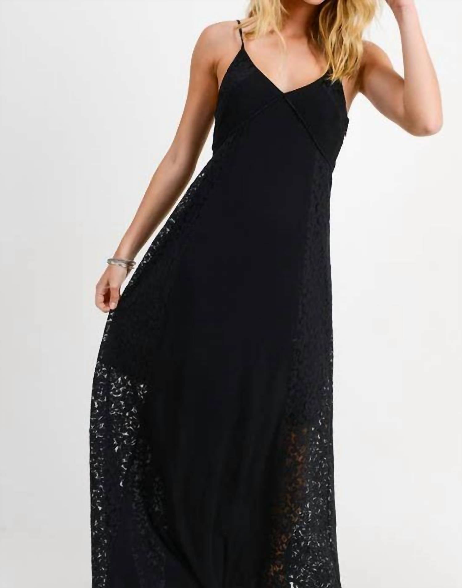 Doe And Rae - Lace Paneled V Neck Maxi Dress