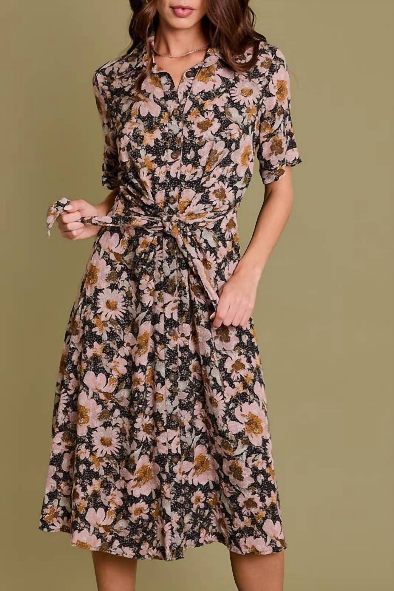 Gilli - Half-Sleeve Floral Midi Dress