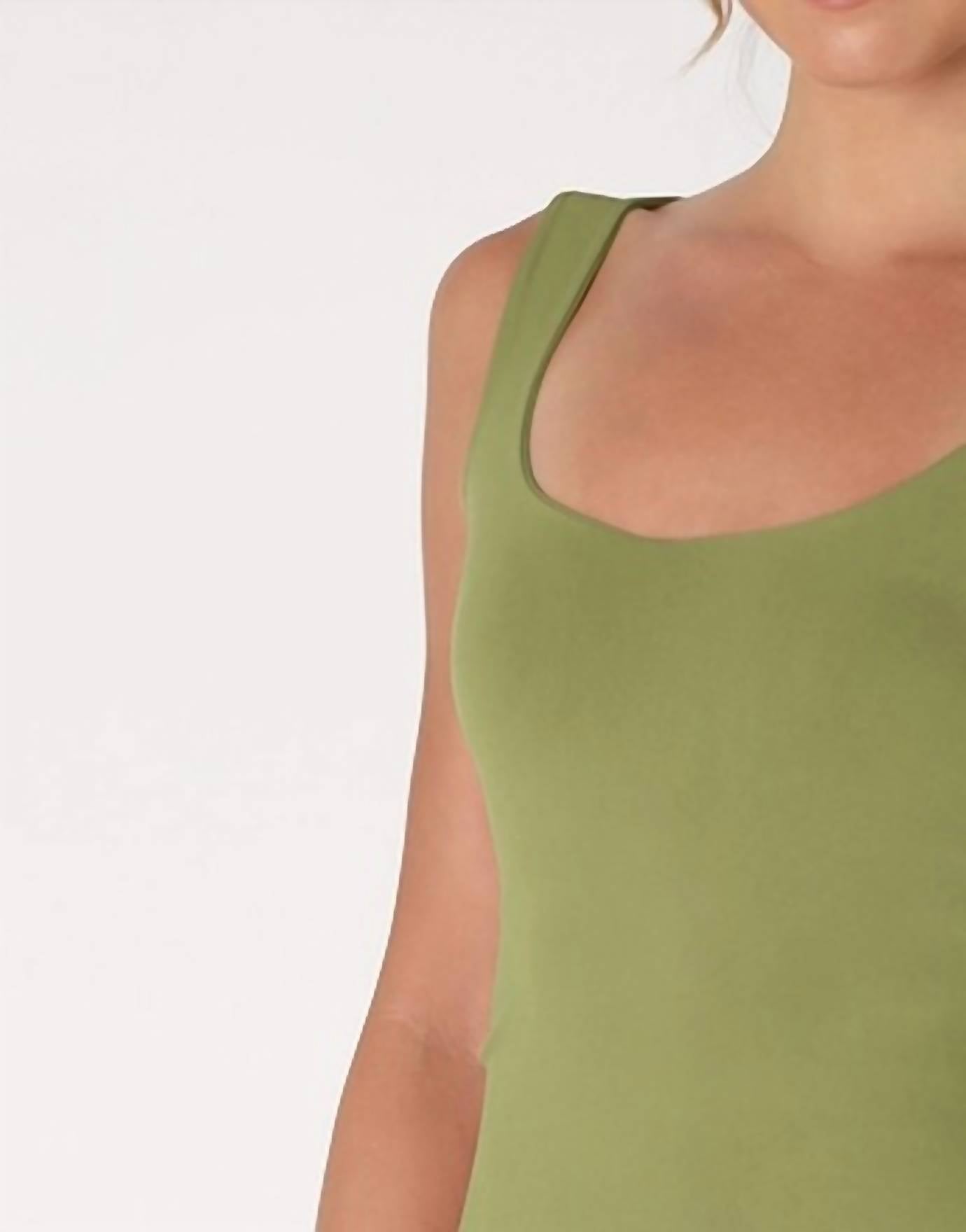 Nikibiki - Clean Line Sweet Heart Tank Top