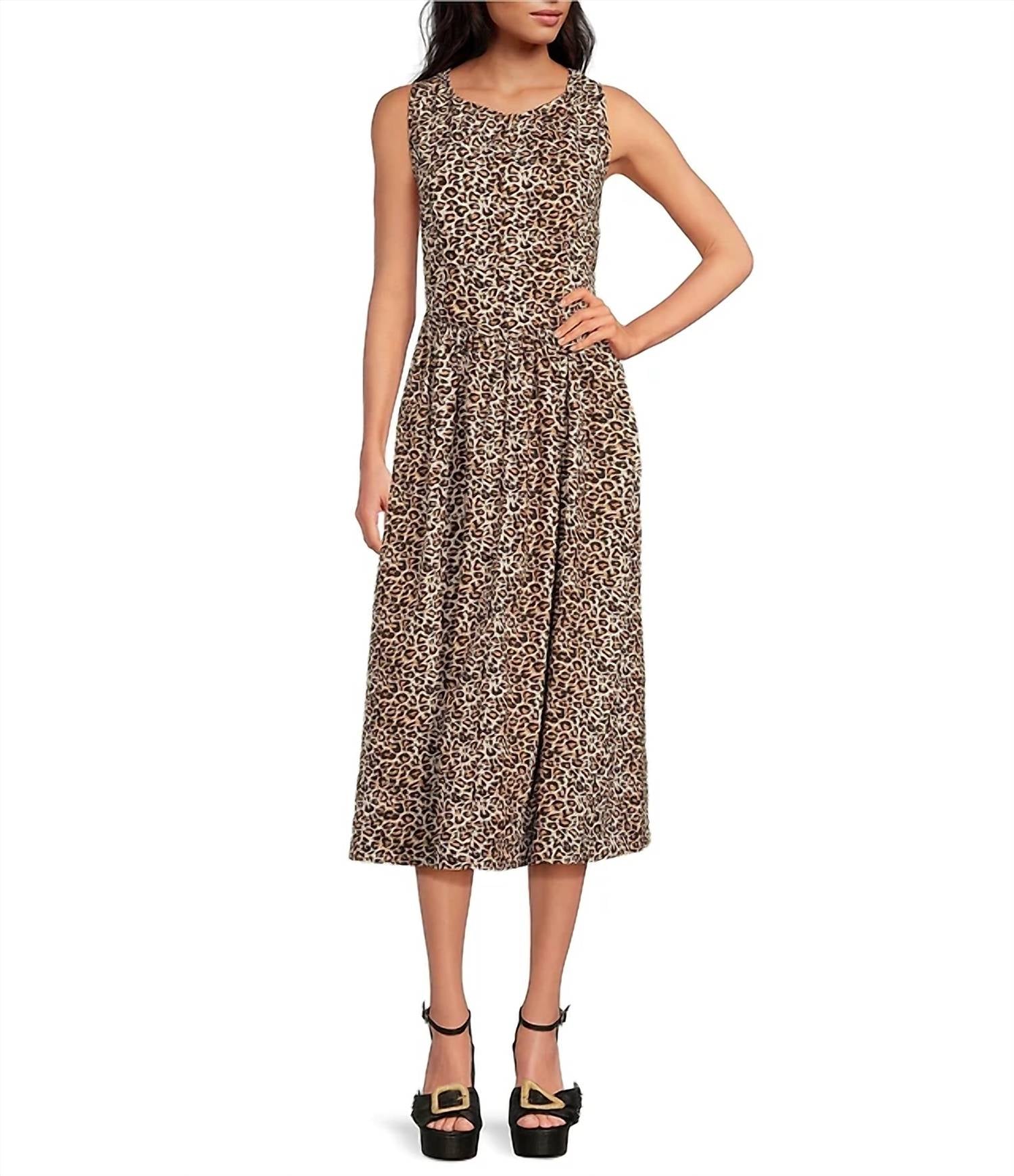 Skies Are Blue - Poplin Midi Dress