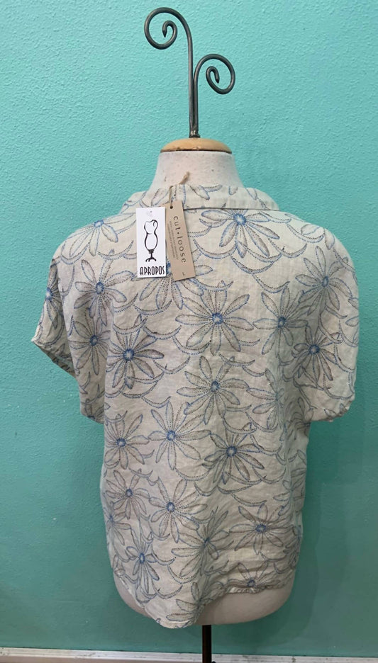 Cut Loose - Women's Daisy Short Sleeve Boxy Button Down Shirt