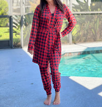 Coco + Carmen - Vega Robe