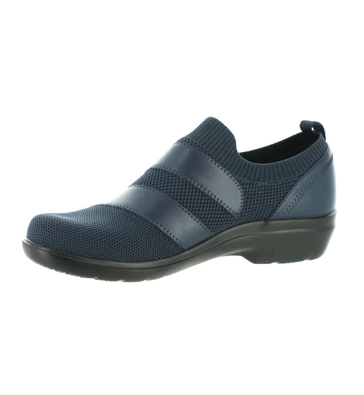 Clarks Women's Sashlyn Edge Loafer in navy combi - women's flats