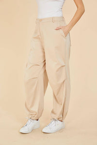 Dolce Cabo - Drawstring Ruched Knee Trousers