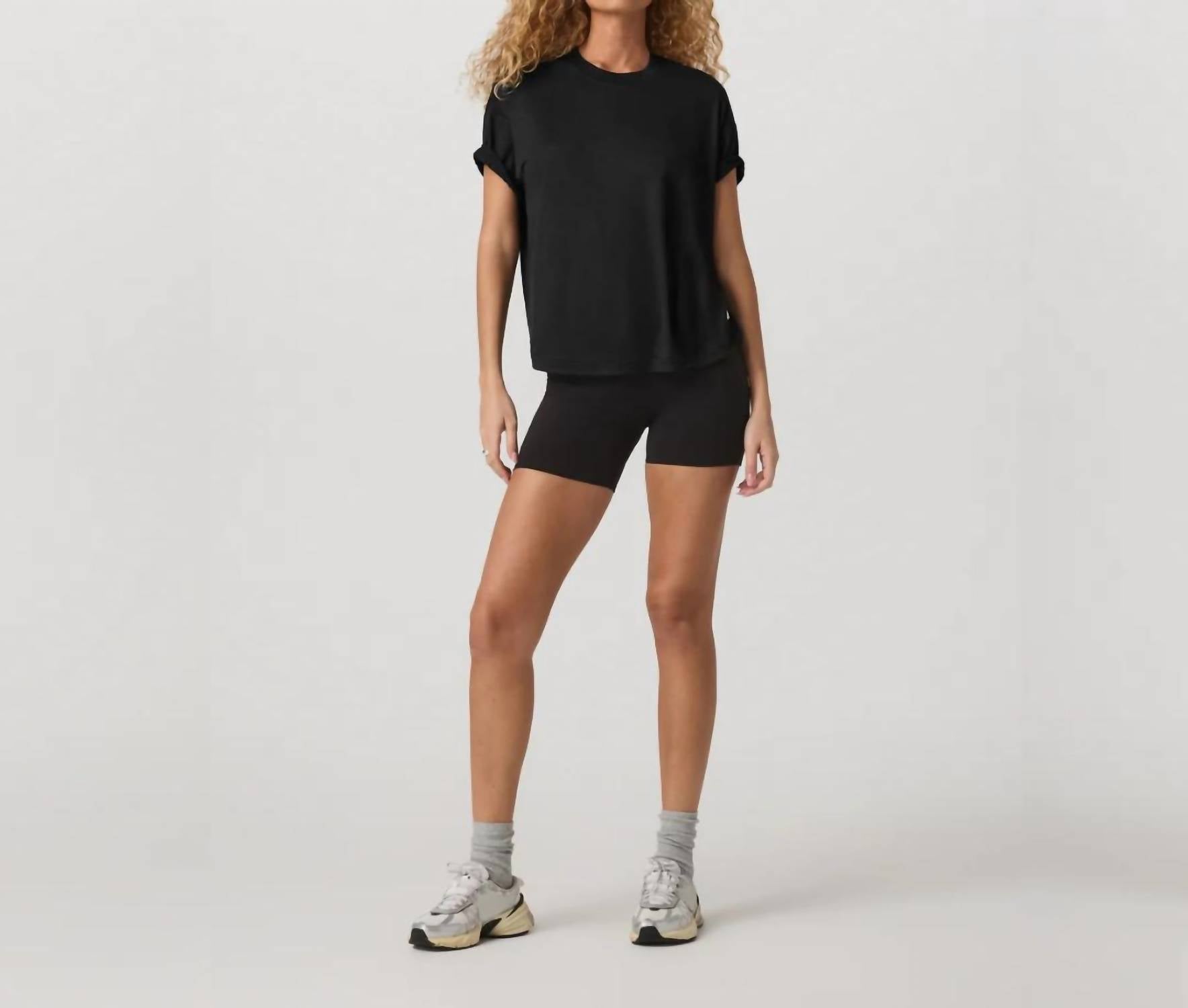 Vuori - Feather Classic Short Sleeve Tee