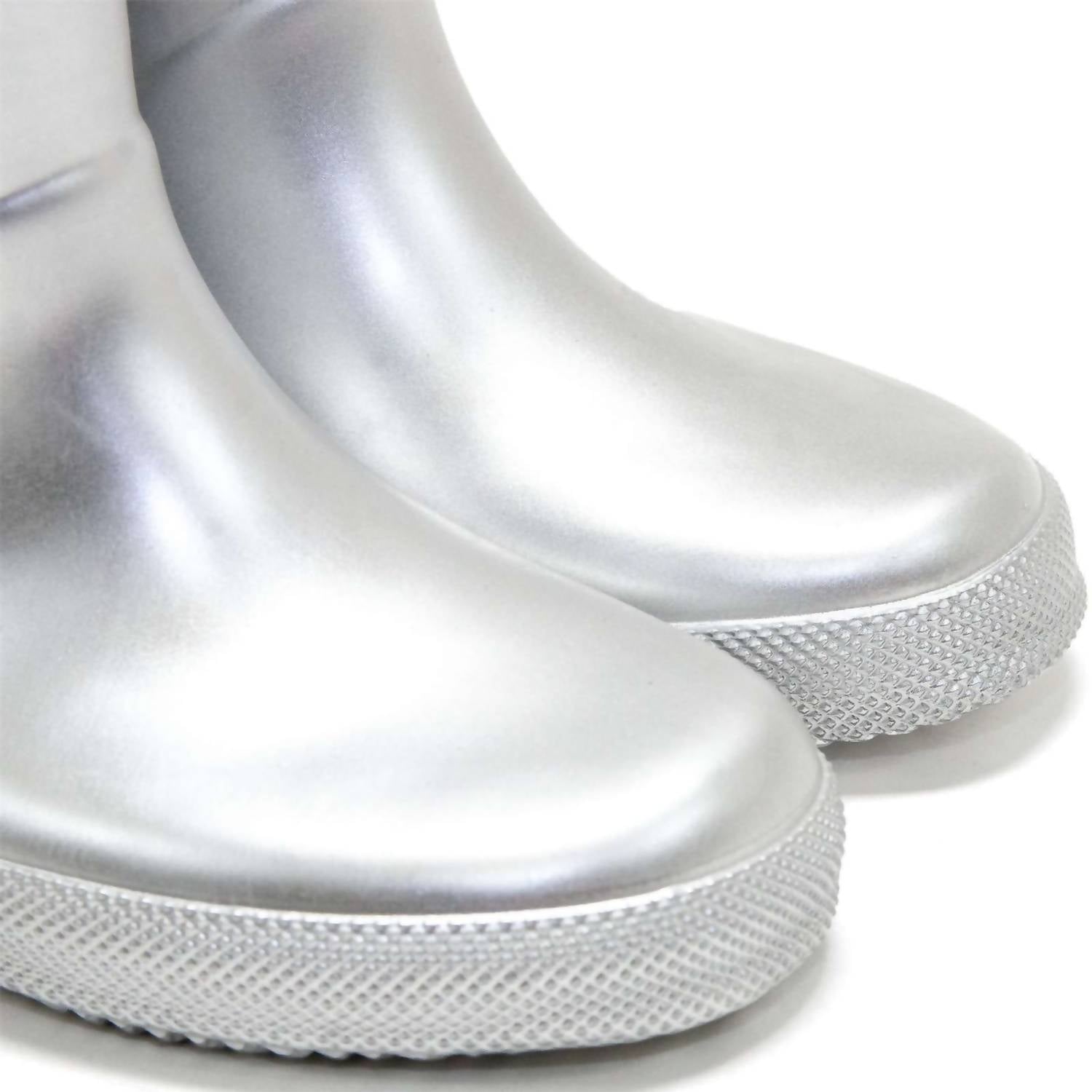 HUNTER Boys First Classic Metallic Rain Boots in silver - kids' shoe - view 6