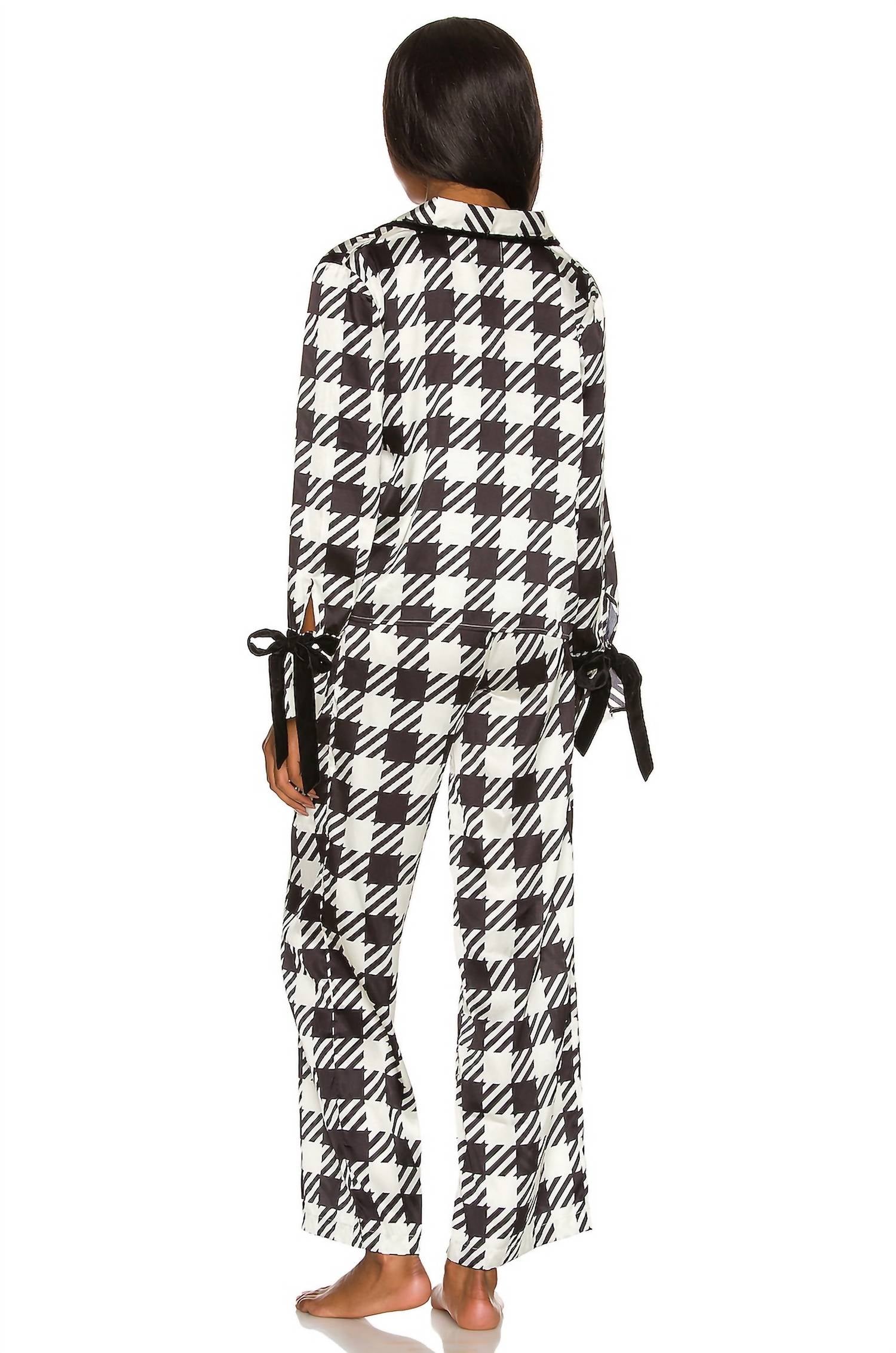 Beach Riot Lee Ann & Brook Set in houndstooth - women's sleepwear - detail view