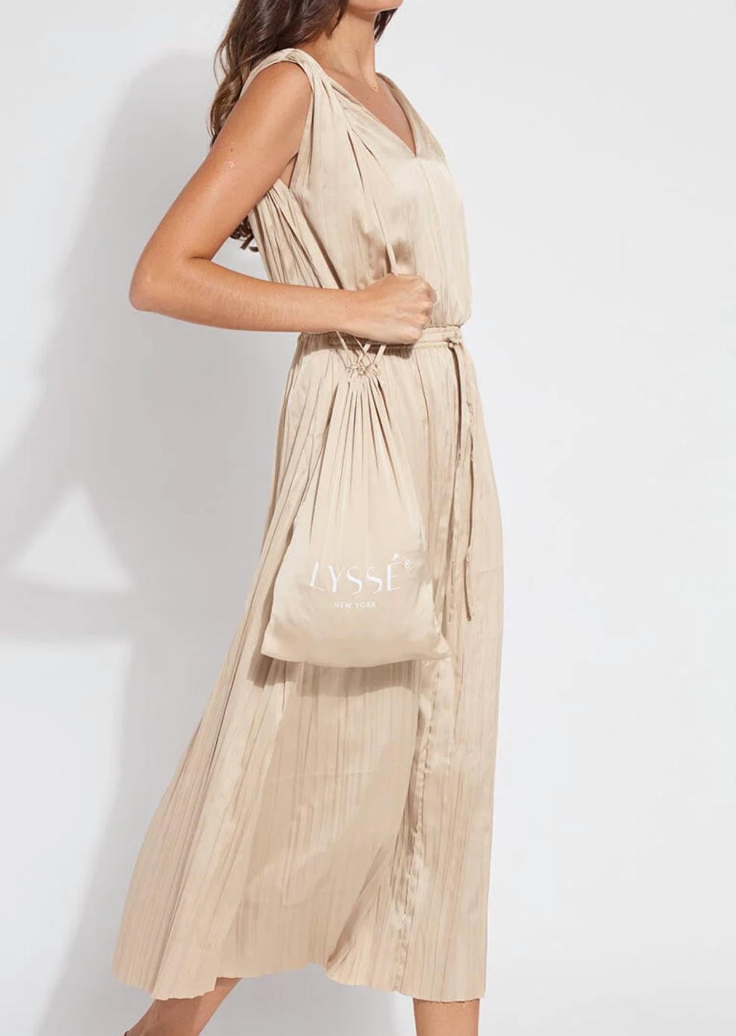 Lysse - The Packable Pleated Dress