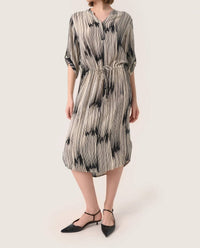 Soaked In Luxury - Zaya Knee-length Half Sleeve Dress