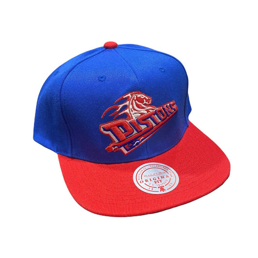 Mitchell & Ness - MEN'S NBA DETROIT PISTONS RELOAD 2.0 SNAPBACK CAP