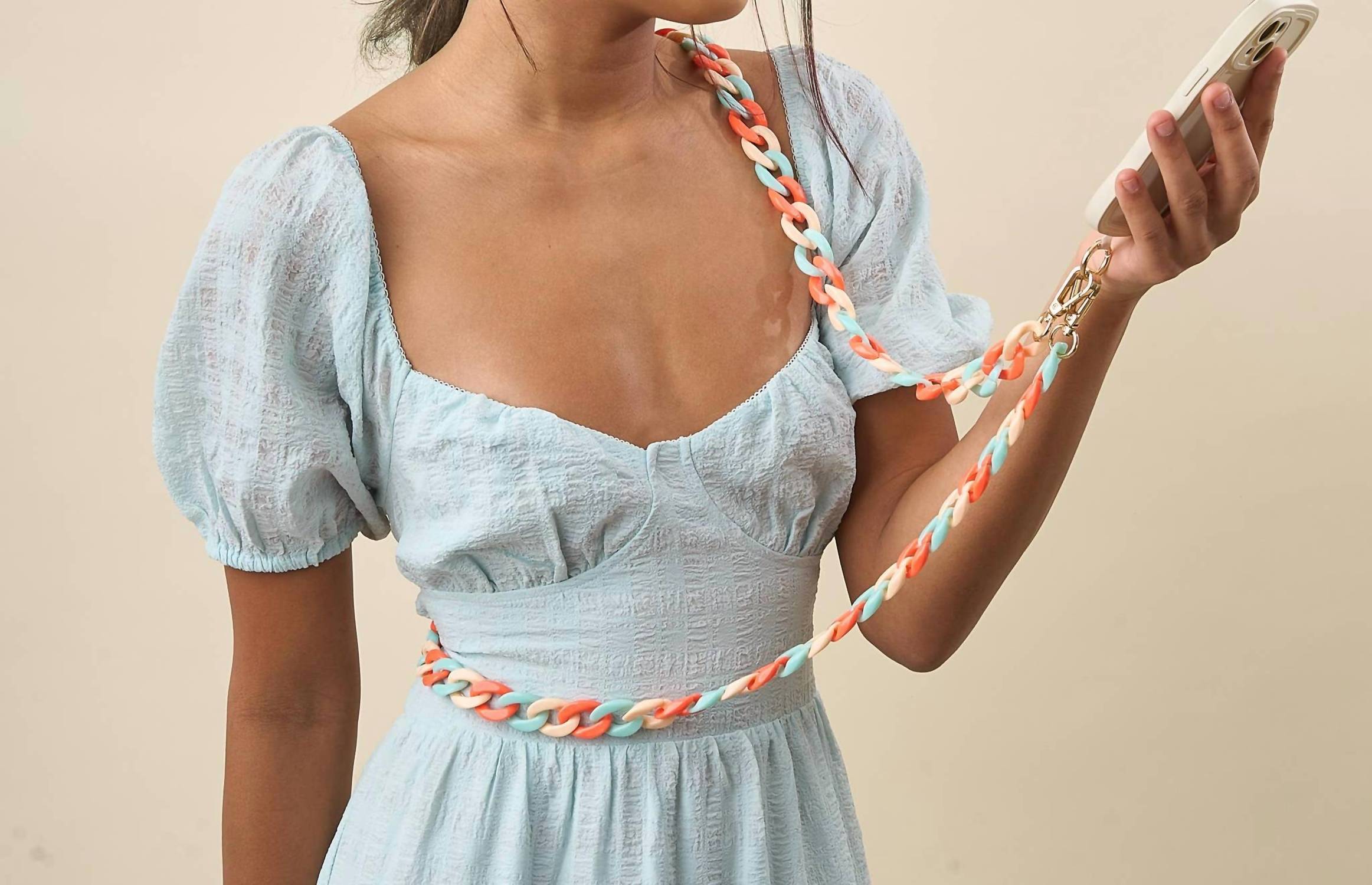 The Darling Effect - Women's Hold The Phone Crossbody Chain