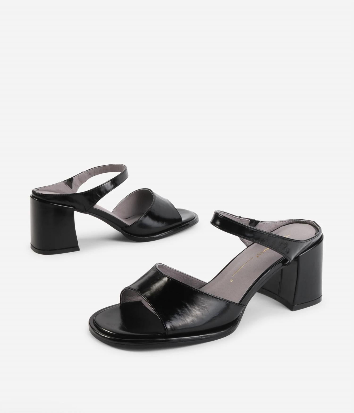 Intentionally Blank - Women's Apex Sandals