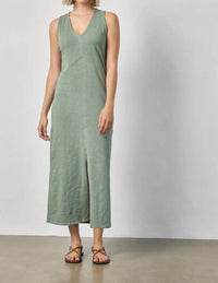 Lilla P - V-NECK SEAMED MAXI DRESS